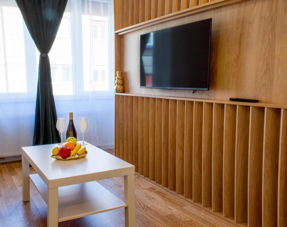 Golden Studio Zagreb Bagian luar foto